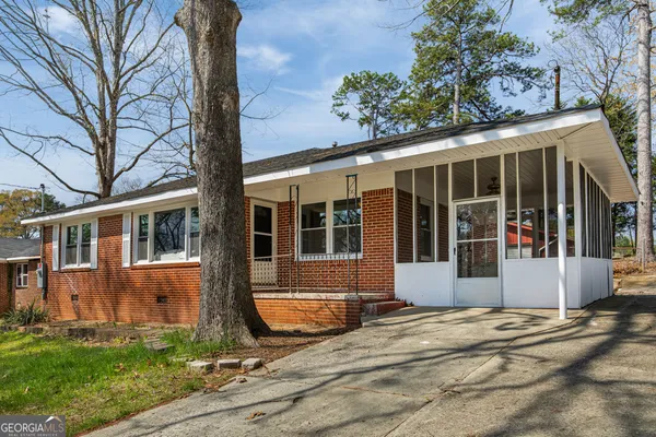 $2,300 | 2064 Gober Avenue Southeast, Smyrna, GA 30080