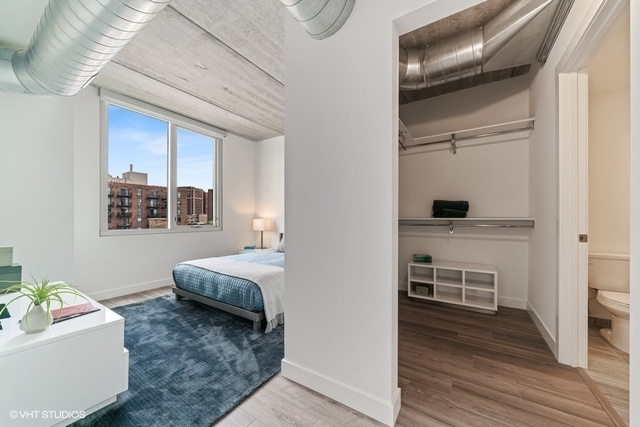 734 West Sheridan Road, Unit 1013 Chicago, IL 60613 - Photo 10 of 17