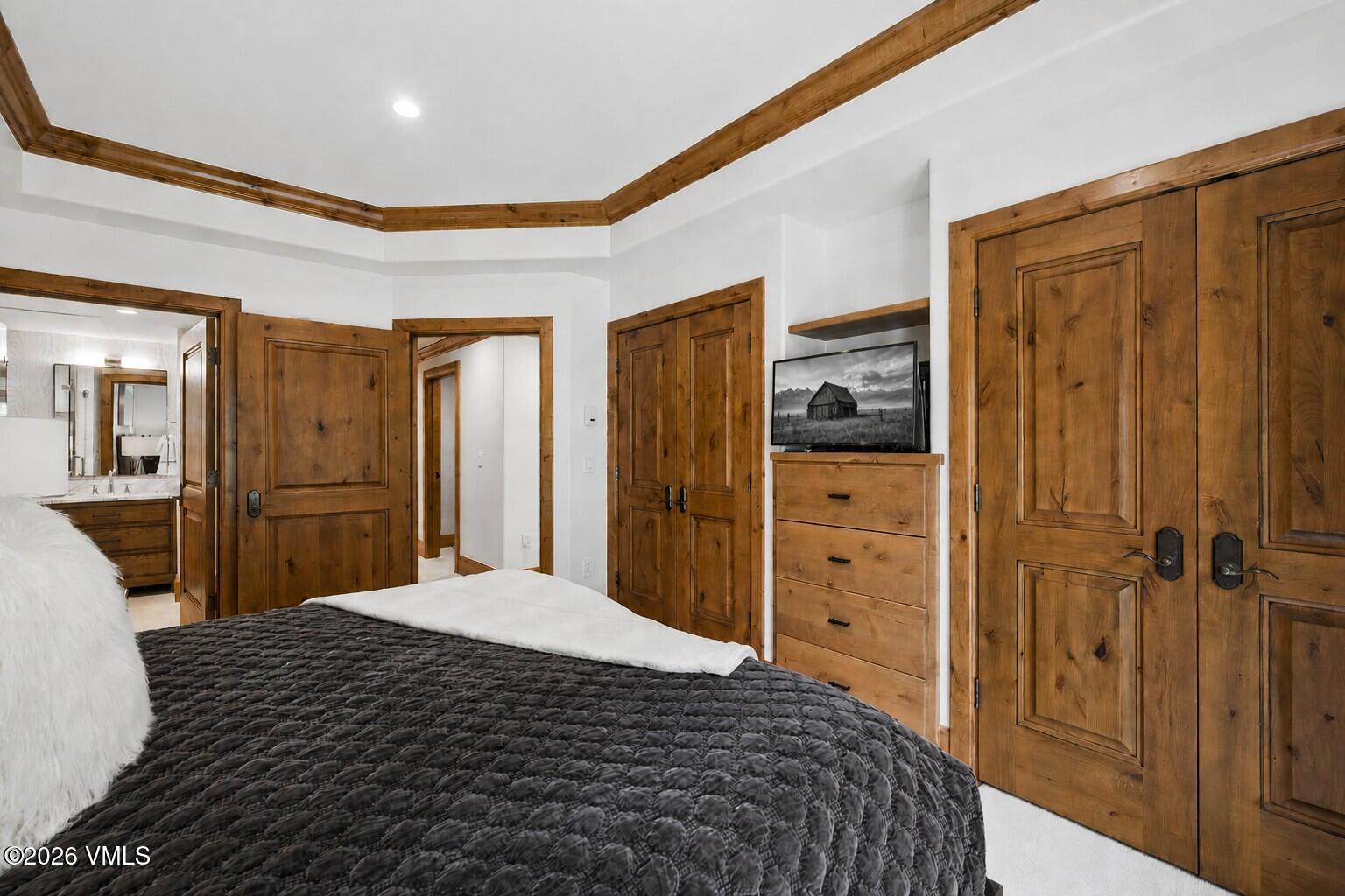 434 South Frontage Road East, Unit 204 Vail, CO 81657 - Photo 32 of 53 Third bedroom