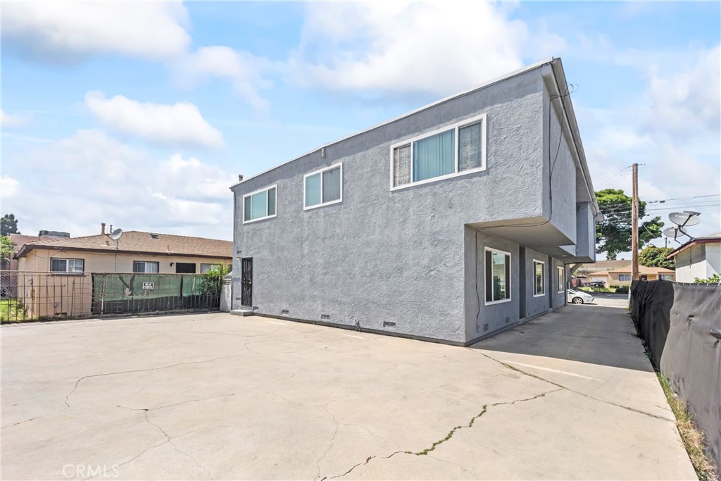 2336 West Wardlow Road Long Beach, CA 90810 - Photo 3 of 8