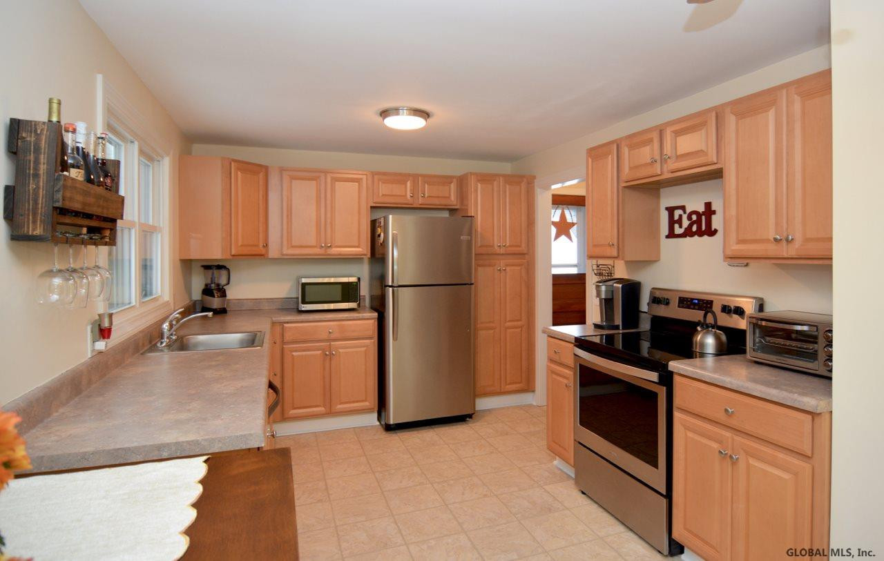 20 Beaver Road Schodack, NY 12123 - Photo 11 of 42 Photo 11