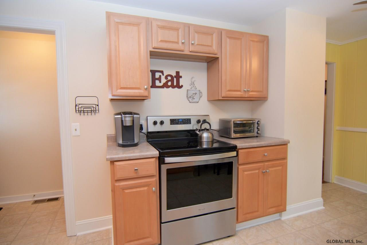20 Beaver Road Schodack, NY 12123 - Photo 8 of 42 Photo 8