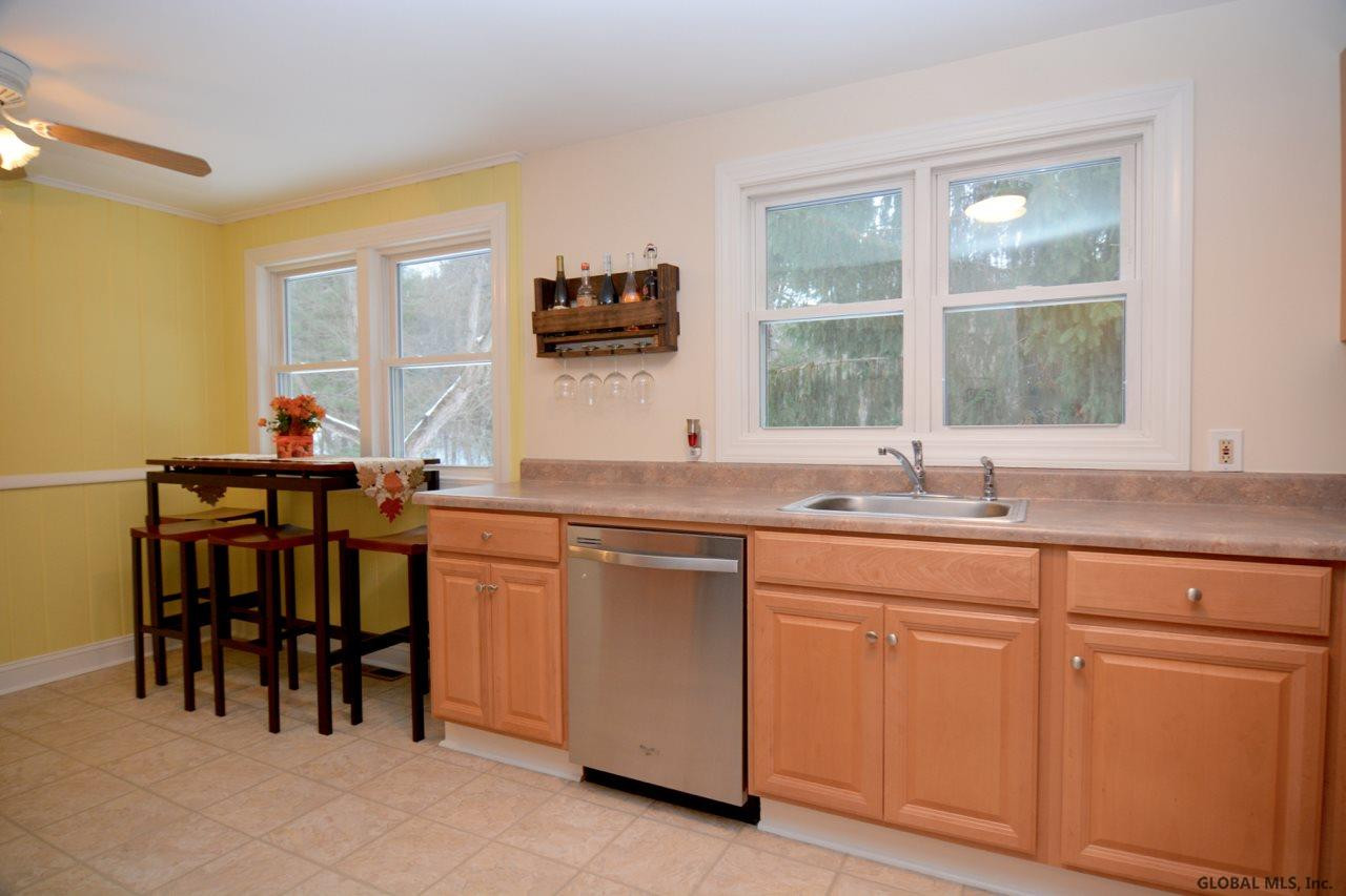 20 Beaver Road Schodack, NY 12123 - Photo 9 of 42 Photo 9
