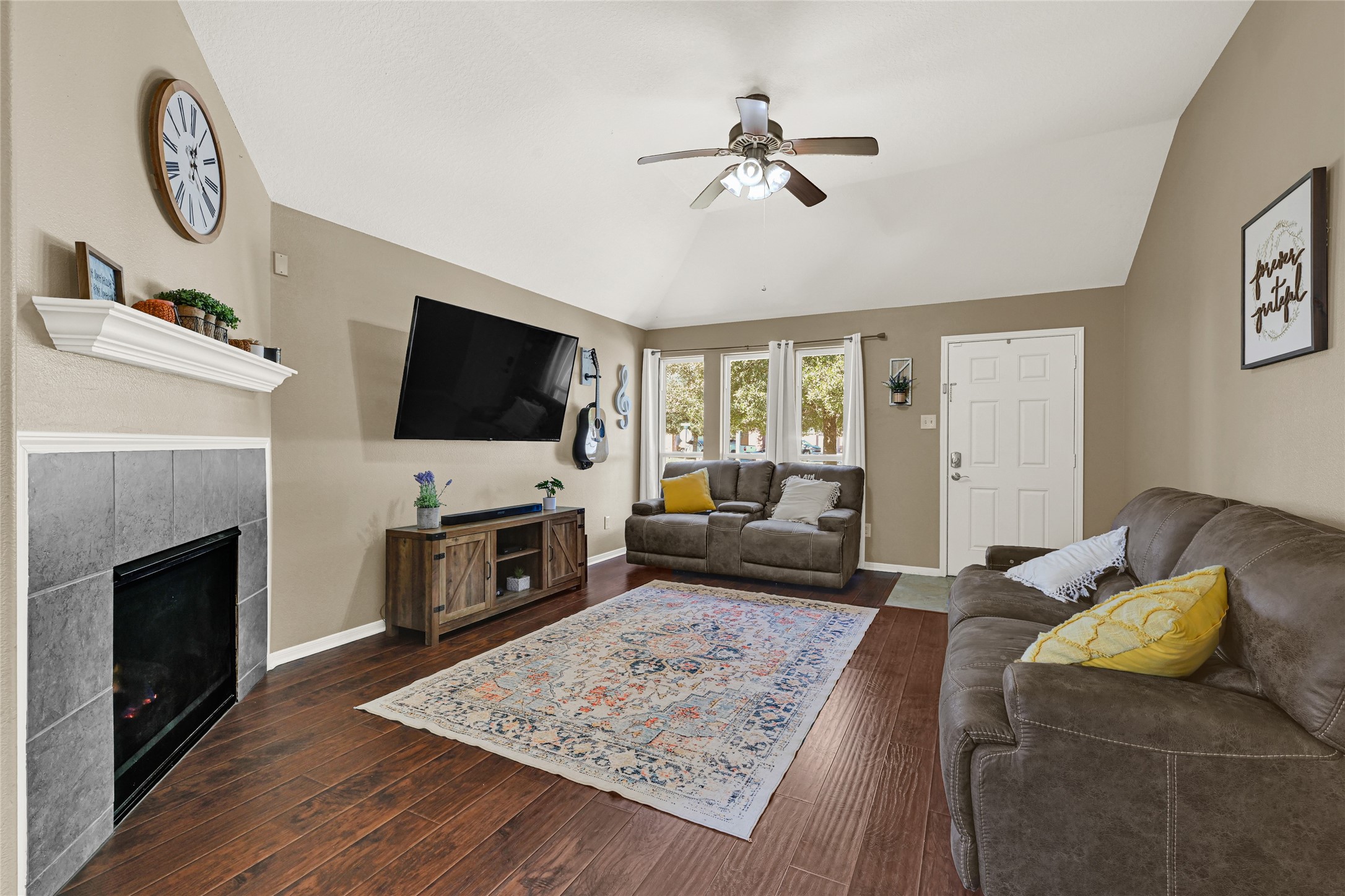 5726 Turmeric Drive Baytown, TX 77521 - Photo 3 of 17