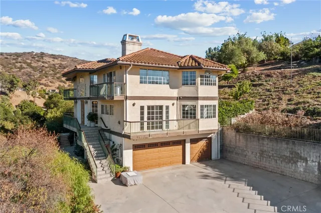 $1,899,000 | 9658 Wheatland Avenue, Sunland, CA 91040