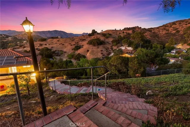 $1,899,000 | 9658 Wheatland Avenue, Sunland, CA 91040