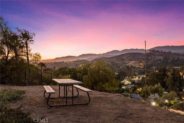$1,899,000 | 9658 Wheatland Avenue, Sunland, CA 91040