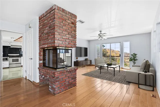 $1,899,000 | 9658 Wheatland Avenue, Sunland, CA 91040