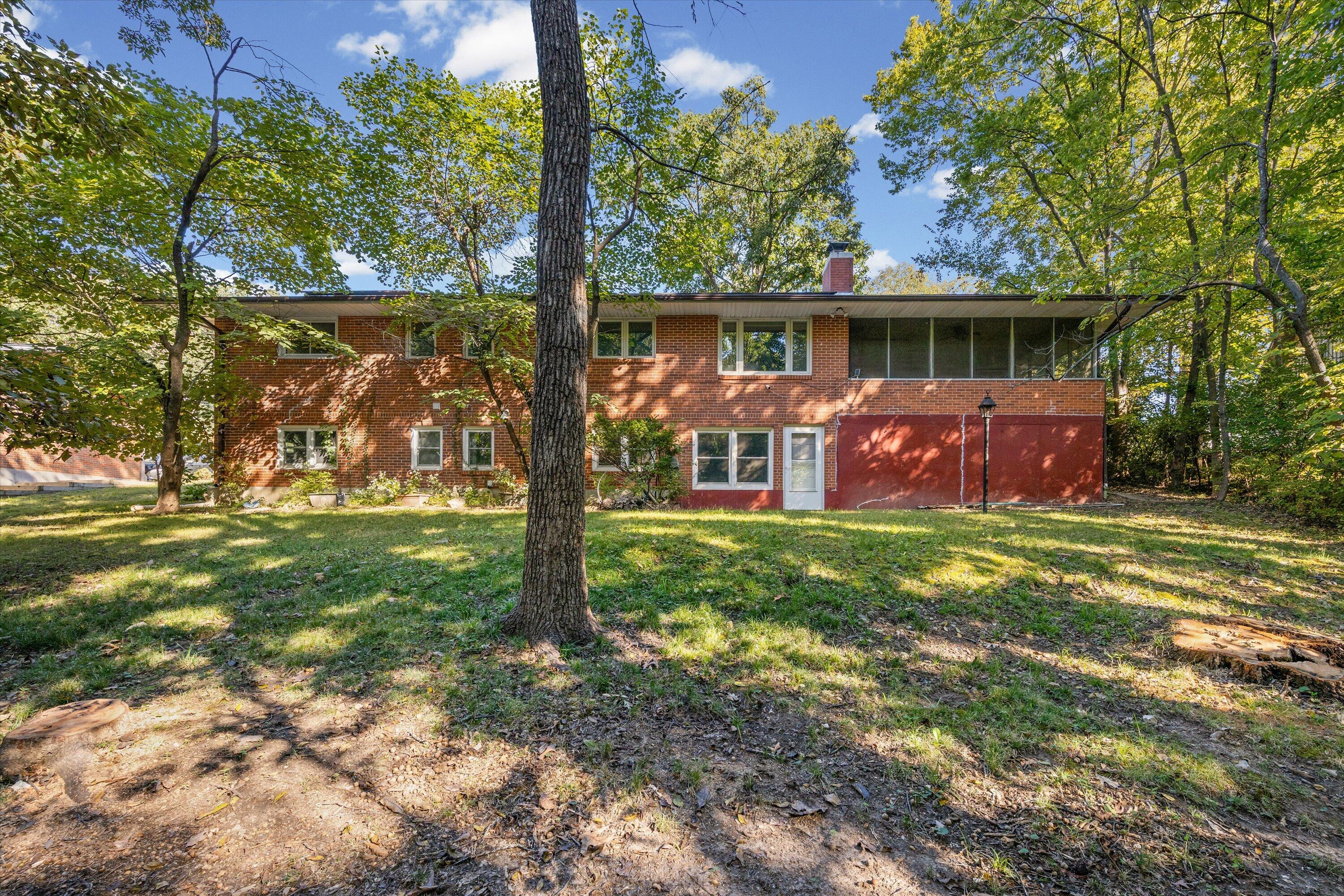 1704 Ridgemont Columbia, MO 65203 - Photo 34 of 41 Gallery Image 34