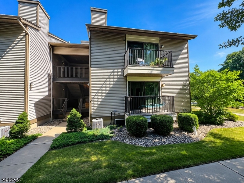 16 Sam Bonnell Drive Clinton, NJ 08809 - Photo 1 of 12