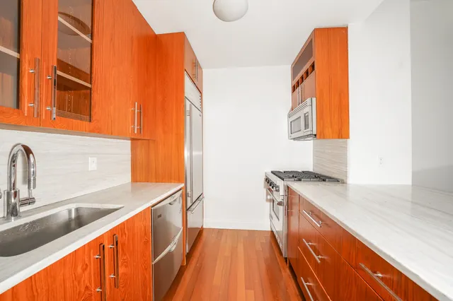 $699,000 | 88 Greenwich Street, Unit 724 | Financial District