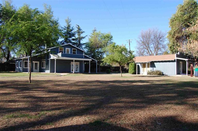 70 South Rainbow Route Sanger, CA 93657 - Photo 1 of 22 Gallery Image 1
