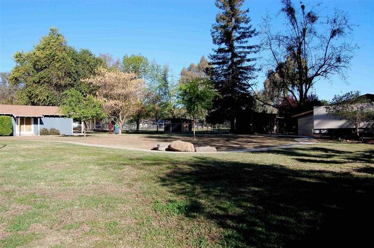 70 South Rainbow Route Sanger, CA 93657 - Photo 5 of 22 Gallery Image 5