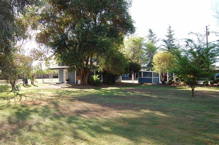 70 South Rainbow Route Sanger, CA 93657 - Photo 8 of 22 Gallery Image 8