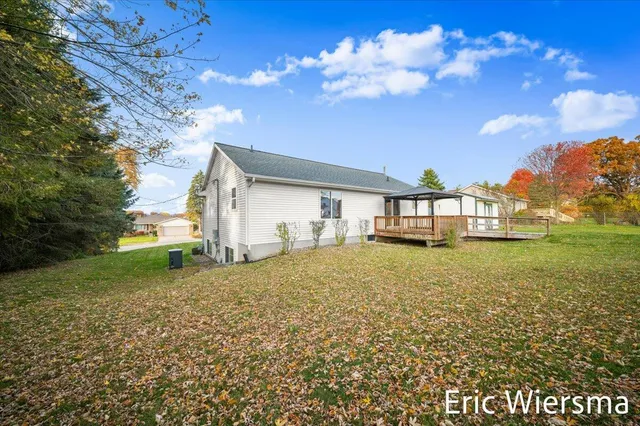 $459,000 | 7635 Hessler Drive Northeast, Rockford, MI 49341