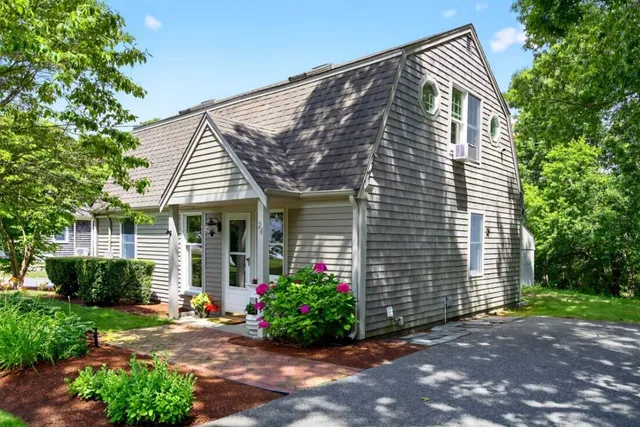 $2,800 | 24 Captain Davis Lane, East Falmouth, MA 02536