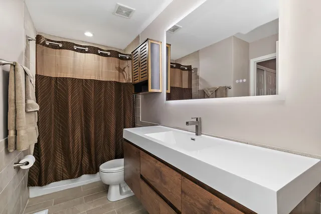 $299,999 | 1387 New Haven Drive, Cary, IL 60013