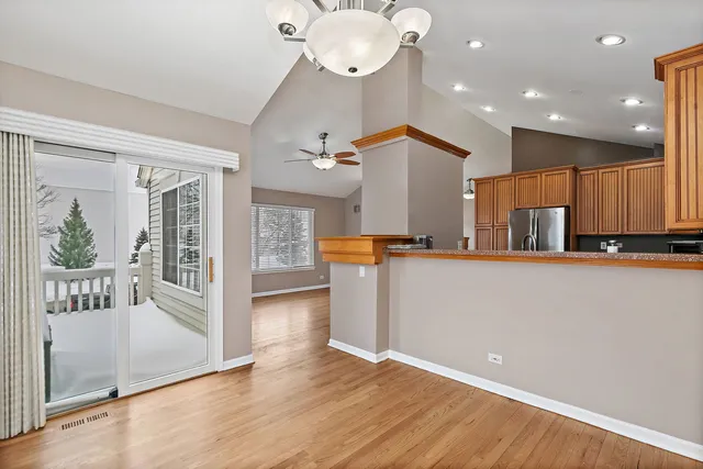 $299,999 | 1387 New Haven Drive, Cary, IL 60013