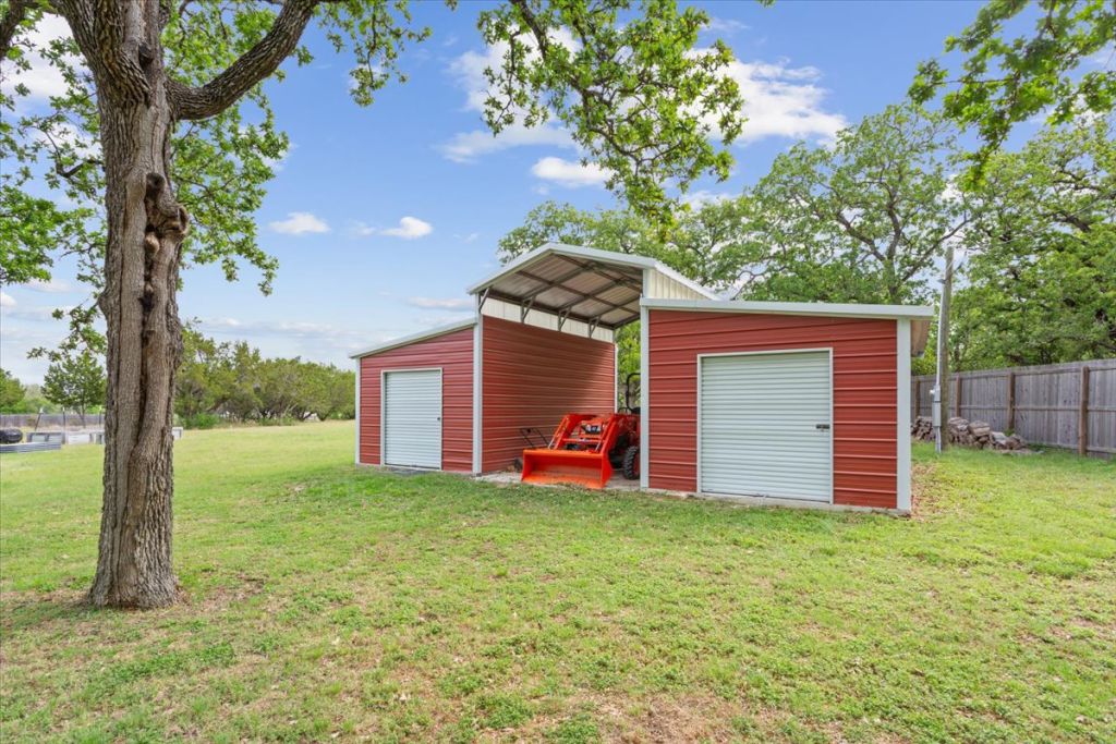 190 Young Ranch Road Georgetown, TX 78633 - Photo 23 of 40