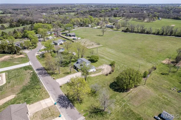 $370,000 | 722 Dorson Circle, Sullivan, MO 63080