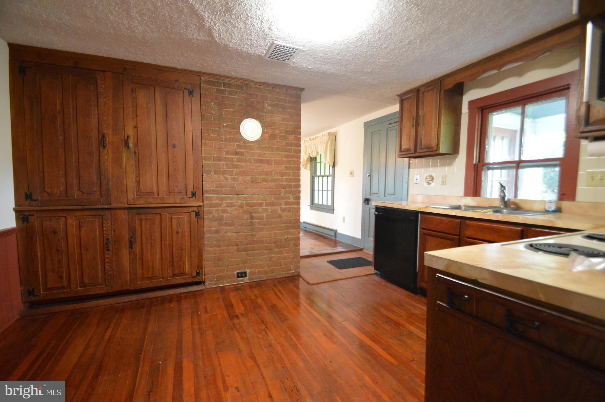 1657 North Hayfield Road Winchester, VA 22603 - Photo 13 of 43 Gallery Image 13