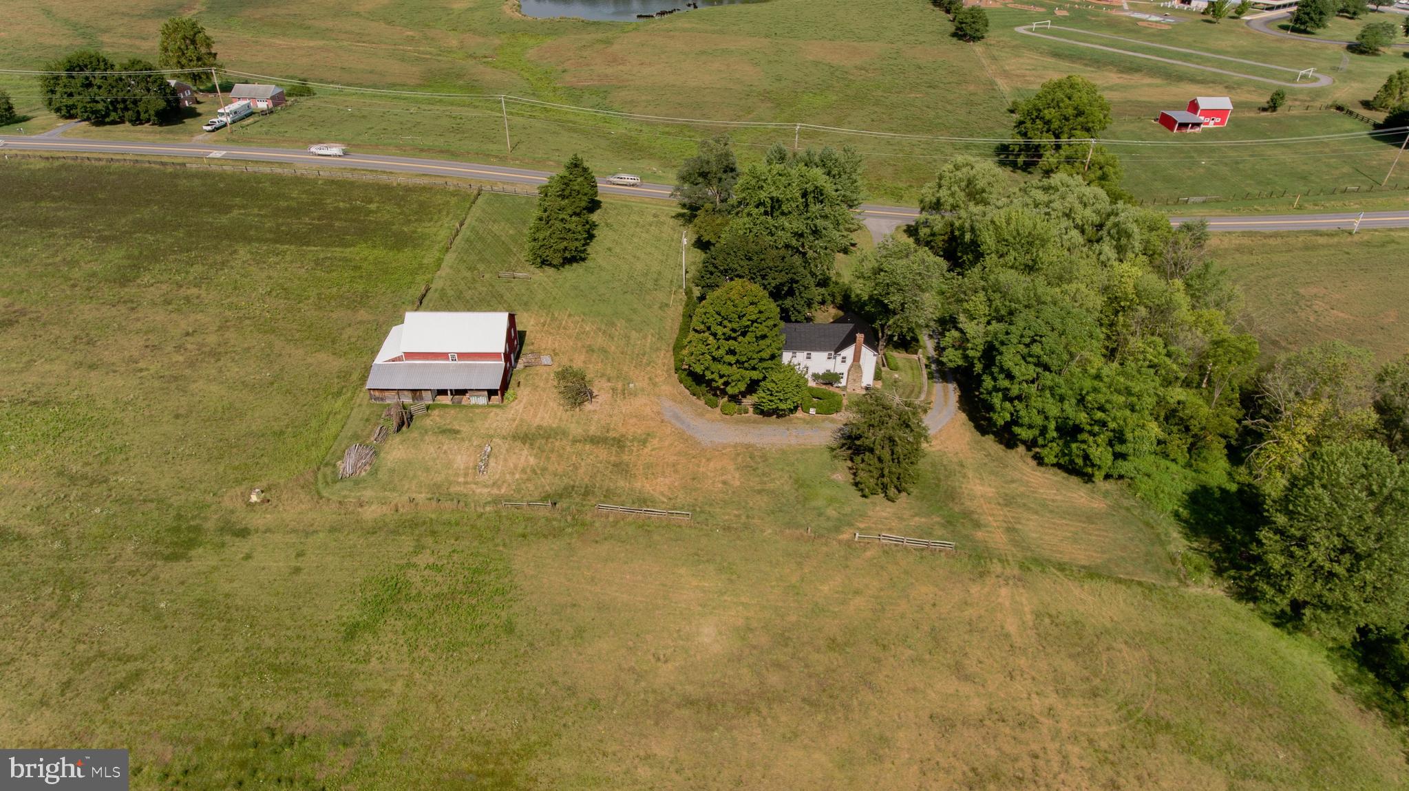 1657 North Hayfield Road Winchester, VA 22603 - Photo 3 of 43 Gallery Image 3