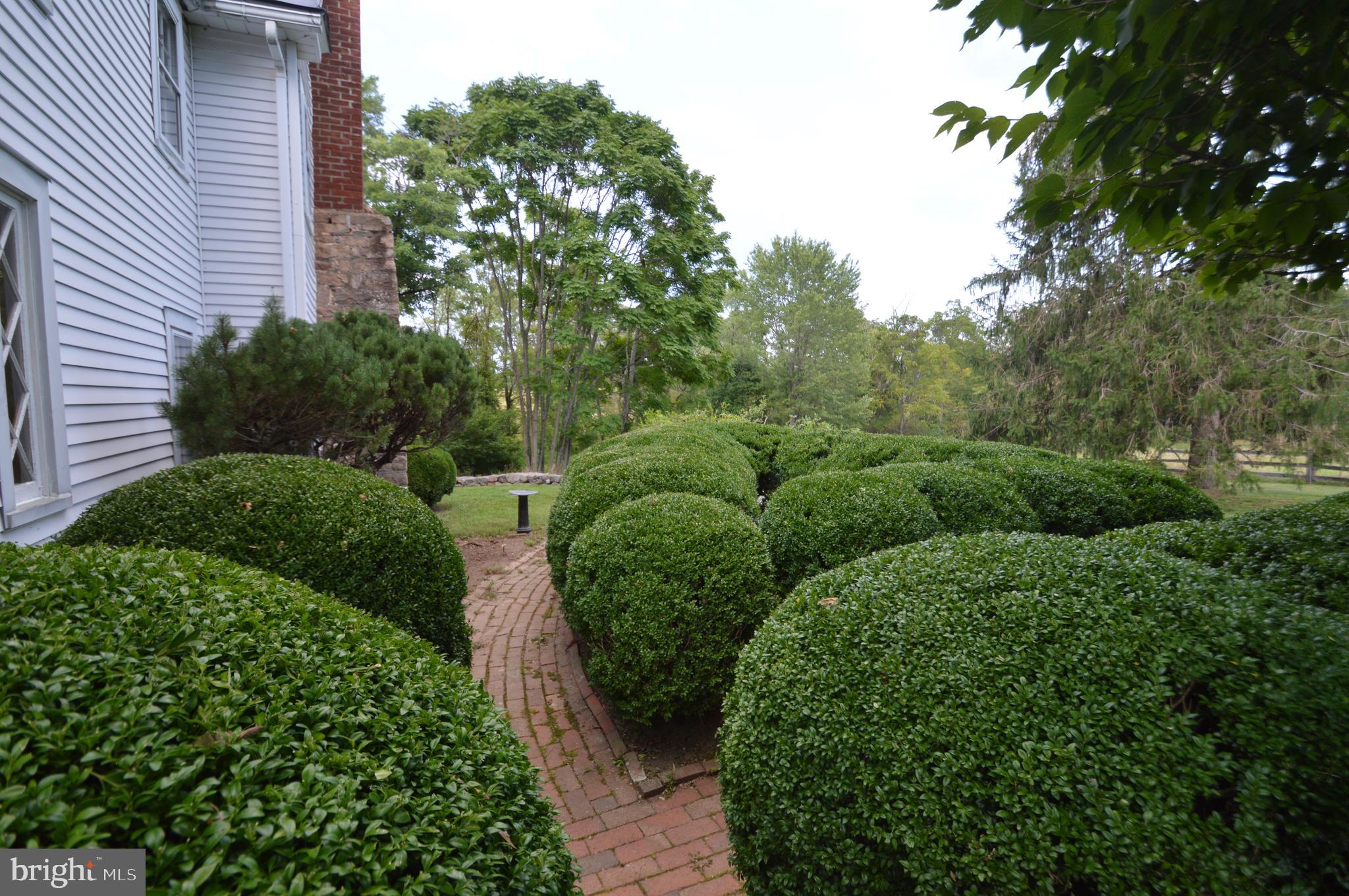 1657 North Hayfield Road Winchester, VA 22603 - Photo 35 of 43 Gallery Image 35