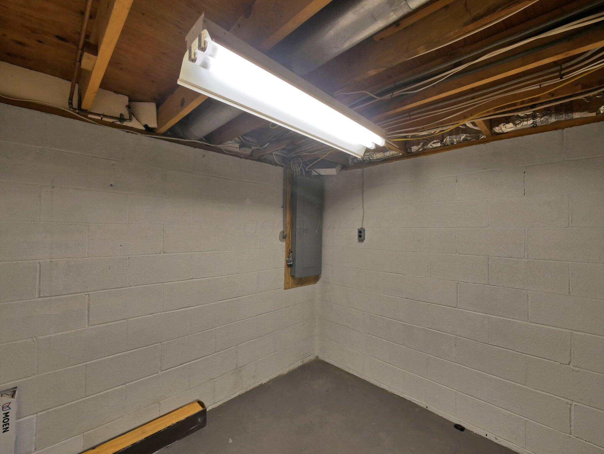 5840 Godown Road Columbus, OH 43235 - Photo 30 of 45 4th Level storage