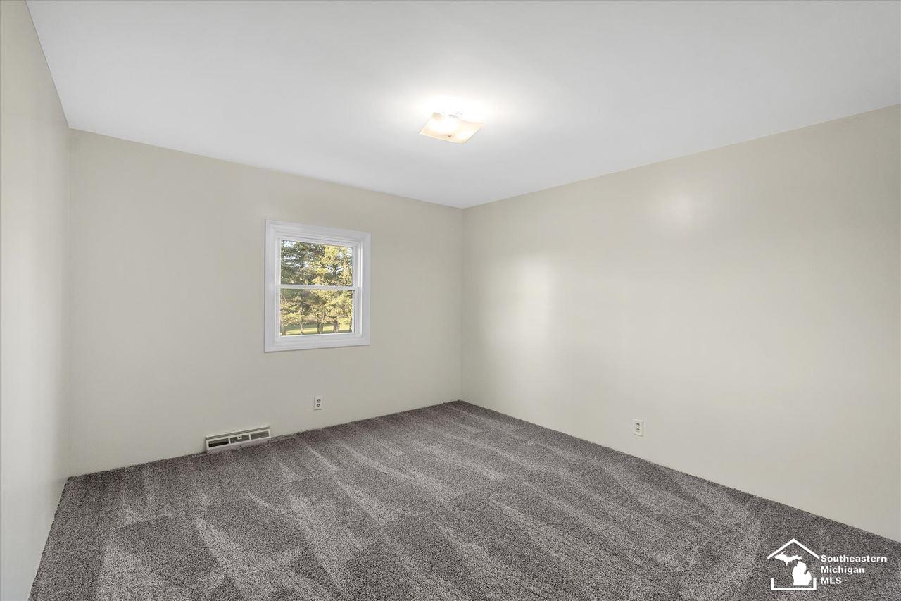 9500 West Ridgeville Road Morenci, MI 49256 - Photo 36 of 59 50063140-35.JPG
