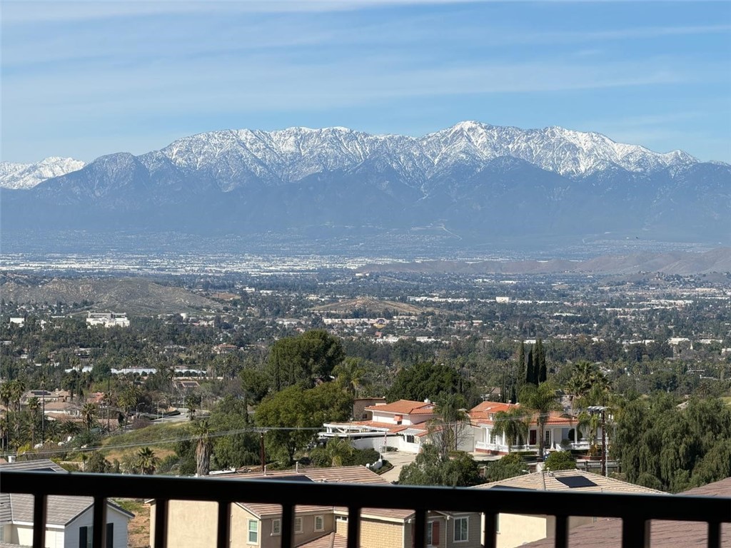 16765 La Bella Villa Riverside, CA 92503 - Photo 20 of 27 an aerial view of multiple house