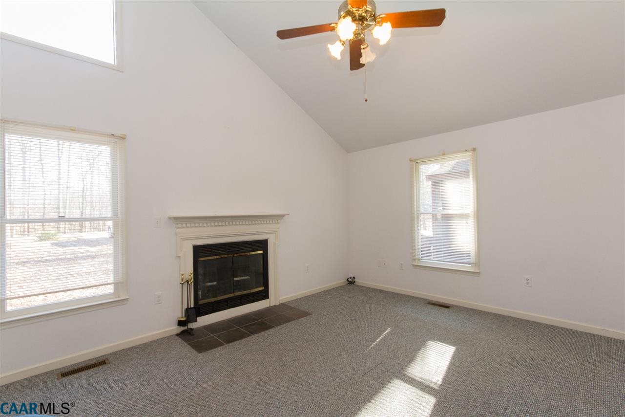 24 Hardwood Road Palmyra, VA 22963 - Photo 3 of 23 Vaulted Living Room w/Woodburning Fireplace w/Slate Hearth - Open and Bright