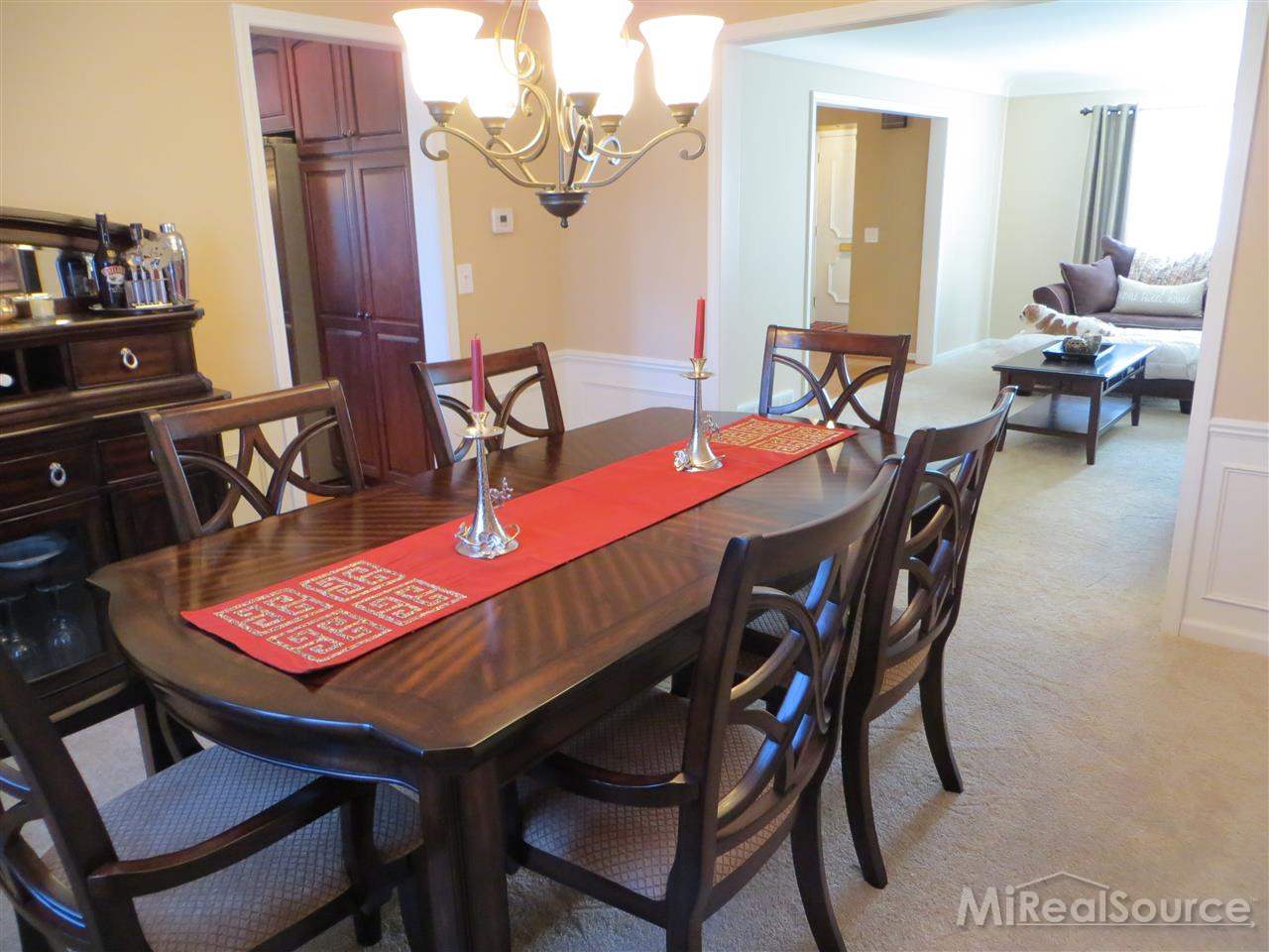 70 Vernier Road Grosse Pointe, MI 48236 - Photo 14 of 32 31227177-13.JPG