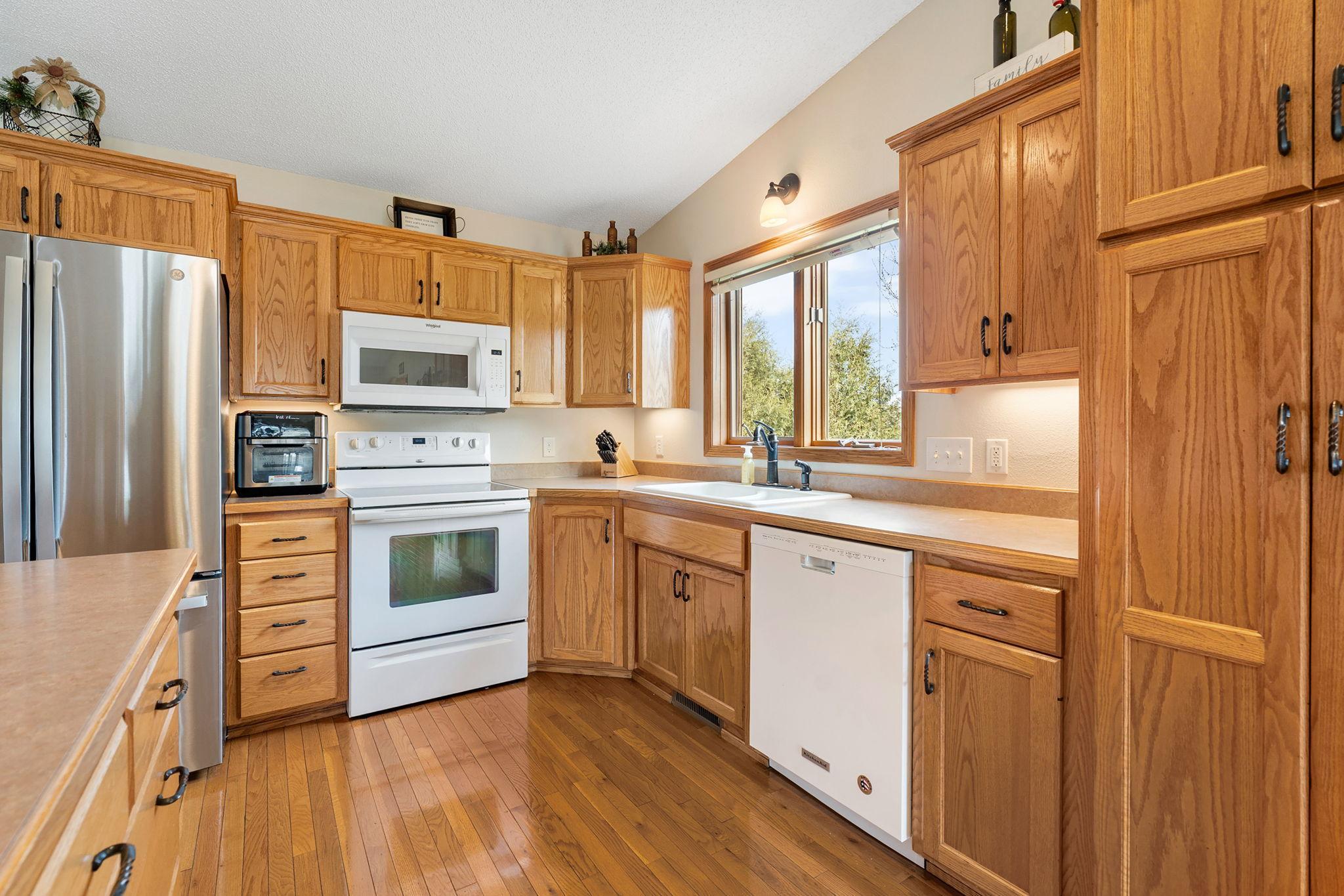 174 Autumn Place Northeast Owatonna, MN 55060 - Photo 11 of 32