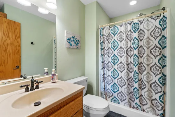 $352,500 | 174 Autumn Place Northeast, Owatonna, MN 55060