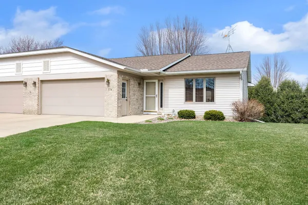 $352,500 | 174 Autumn Place Northeast, Owatonna, MN 55060