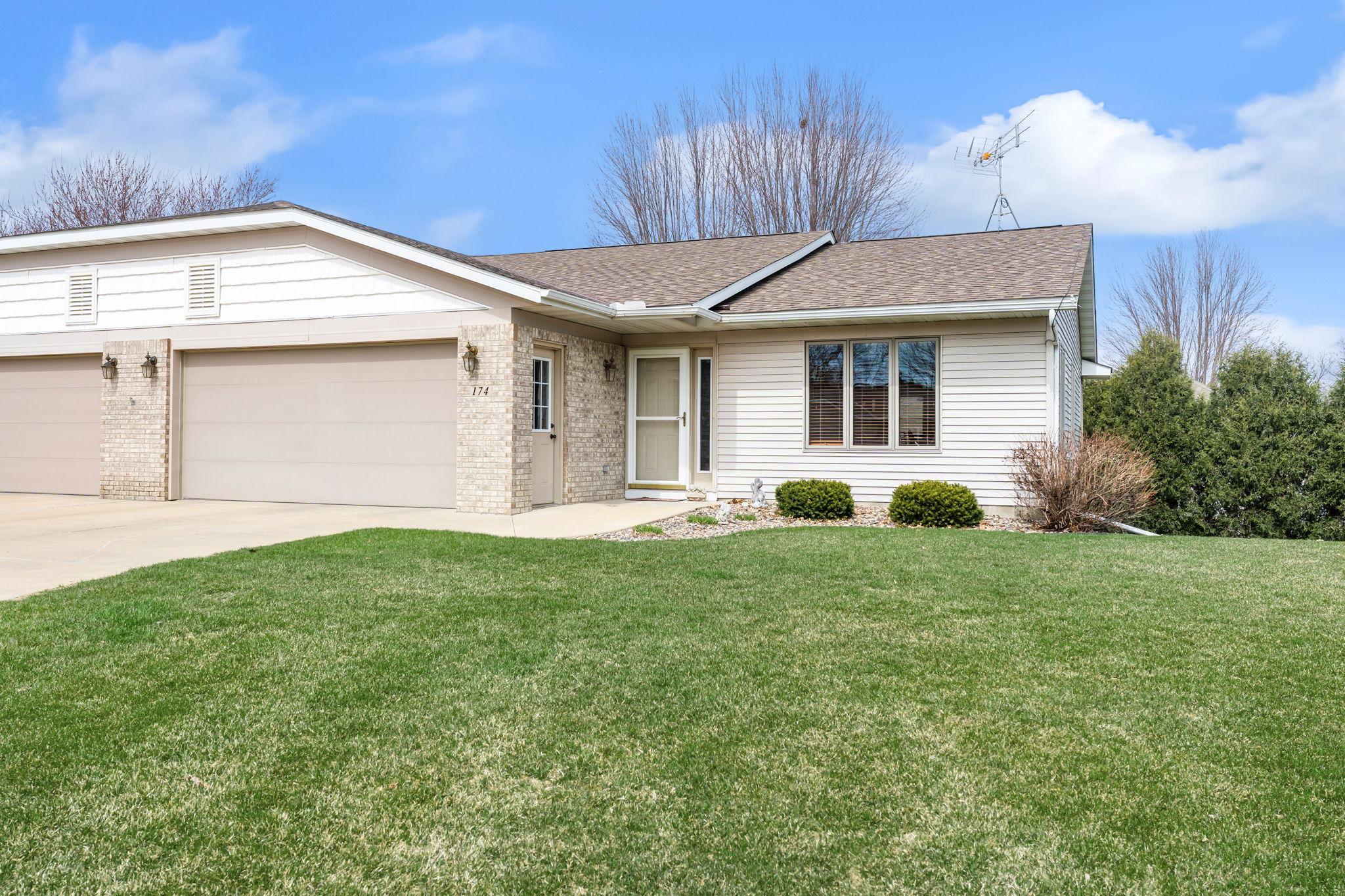 174 Autumn Place Northeast Owatonna, MN 55060 - Photo 2 of 32