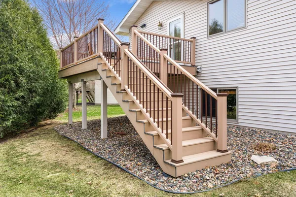 $352,500 | 174 Autumn Place Northeast, Owatonna, MN 55060