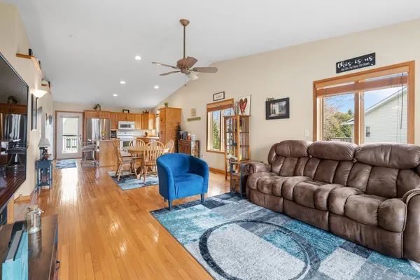 $352,500 | 174 Autumn Place Northeast, Owatonna, MN 55060