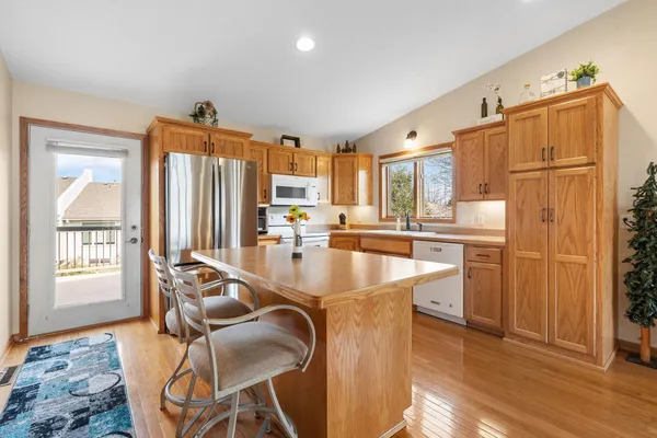 $352,500 | 174 Autumn Place Northeast, Owatonna, MN 55060