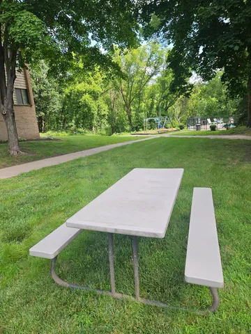 $184,900 | 1855 Silver Bell Road, Unit 314, Eagan, MN 55122