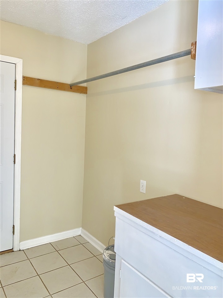 4445 Nicholl Drive Mobile, AL 36619 - Photo 5 of 23