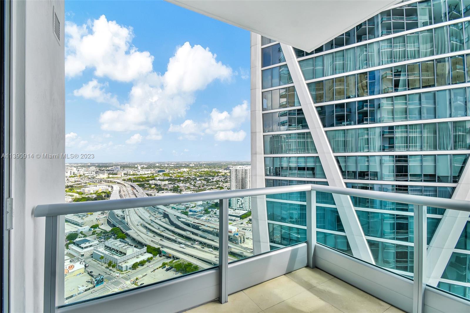 900 Biscayne Boulevard, Unit 4510 Miami, FL 33132 - Photo 29 of 48 a view of a city from a balcony