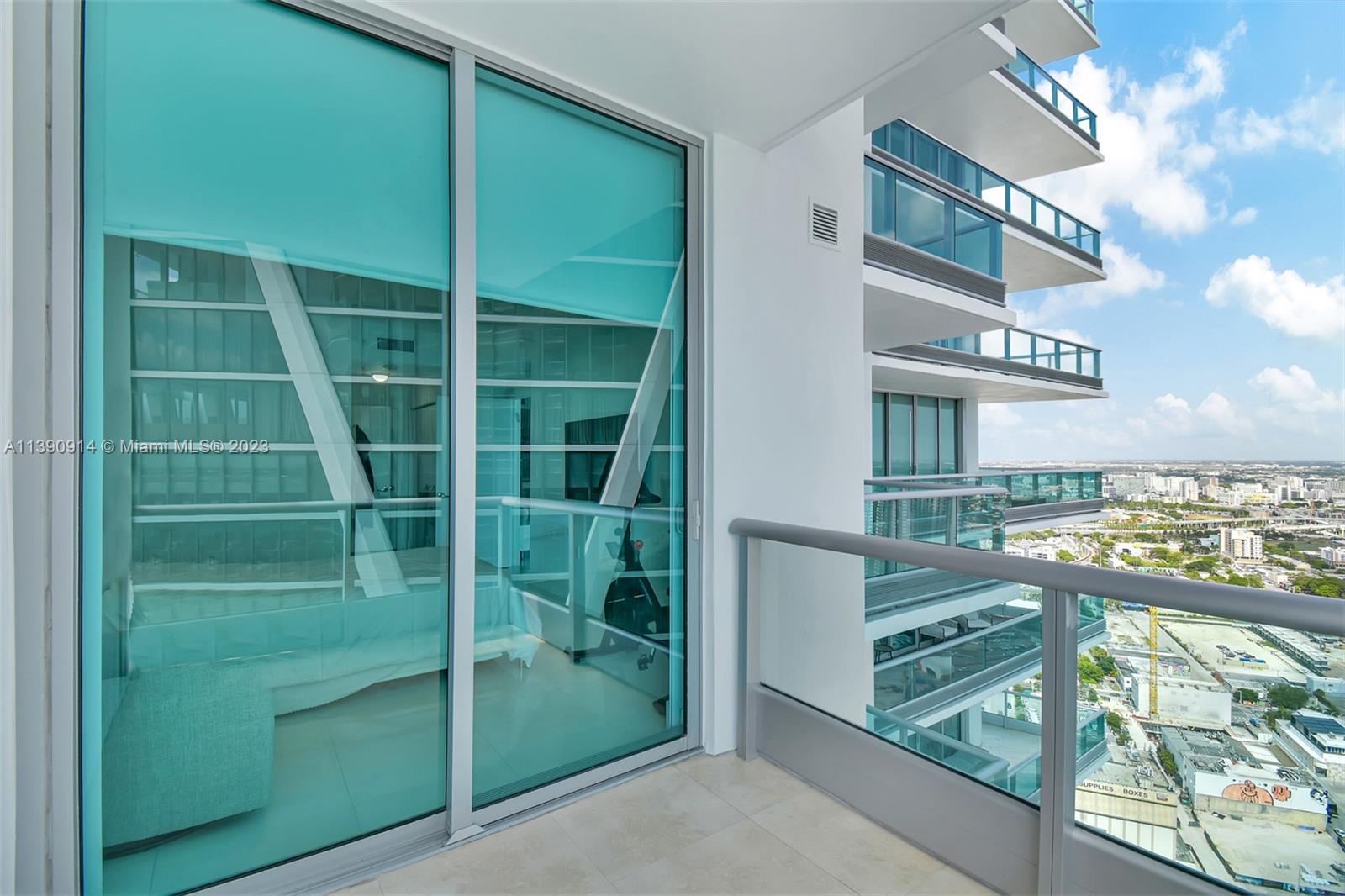 900 Biscayne Boulevard, Unit 4510 Miami, FL 33132 - Photo 31 of 48 a view of a door