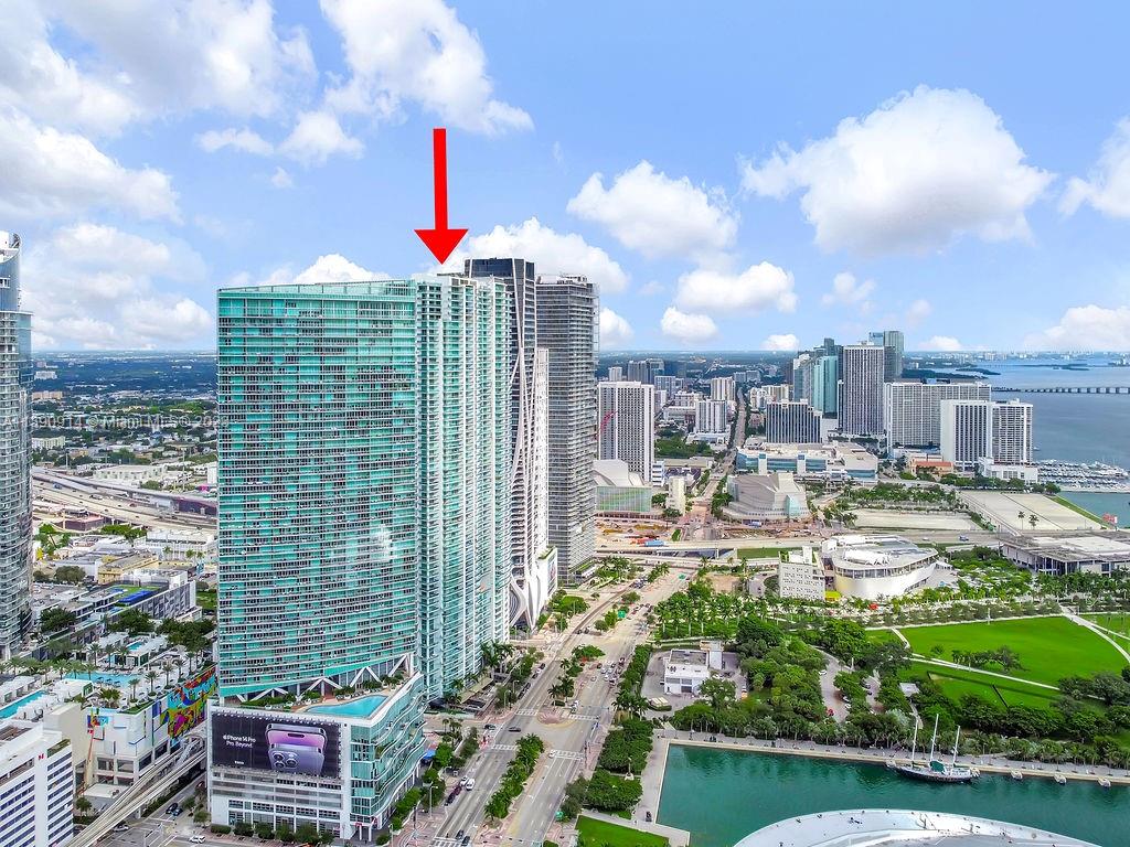 900 Biscayne Boulevard, Unit 4510 Miami, FL 33132 - Photo 44 of 48 a picture of street view