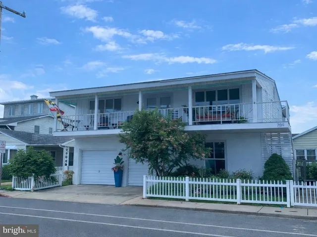 $700,000 | 709 St Louis Avenue, Ocean City, MD 21842