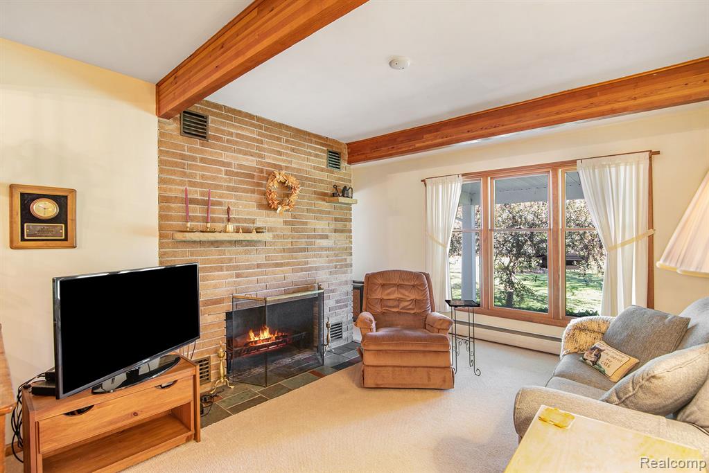 1098 Turrill Road Lapeer, MI 48446 - Photo 9 of 28