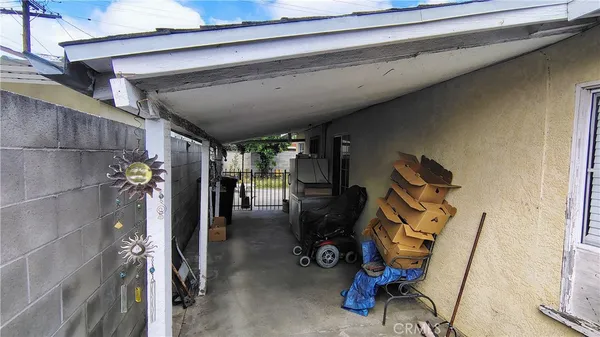 a view of outdoor space