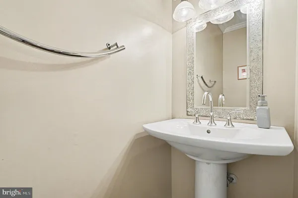 $320,000 | 1717 Meadow Drive, Fredericksburg, VA 22405