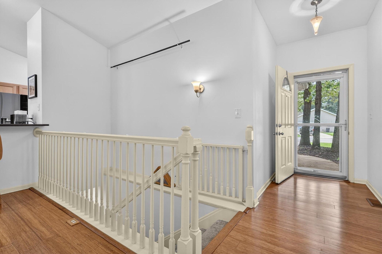 3427 Easy Street St. Joseph, MI 49085 - Photo 5 of 32