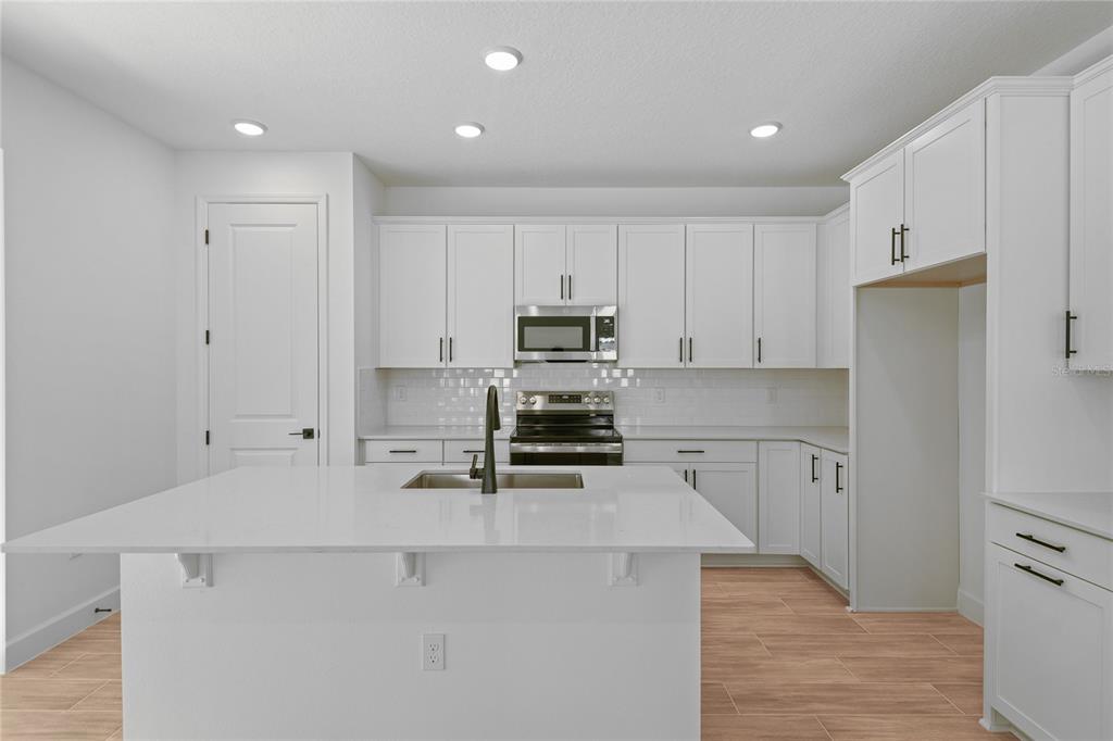 1026 Cloud Rdg Court Mount Dora, FL 32757 - Photo 7 of 20